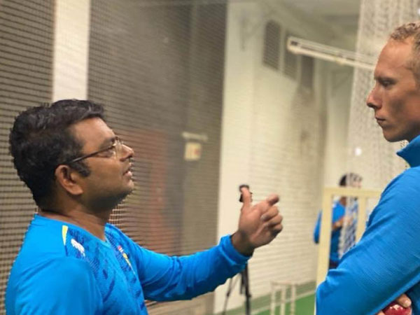 విచిత్రమైన పరిస్థితి.. విచిత్రమైన పరిస్థితి..