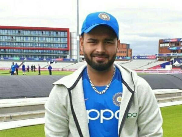 కొత్త ఇల్లు కొనమని వెంటపడుతున్నారు: