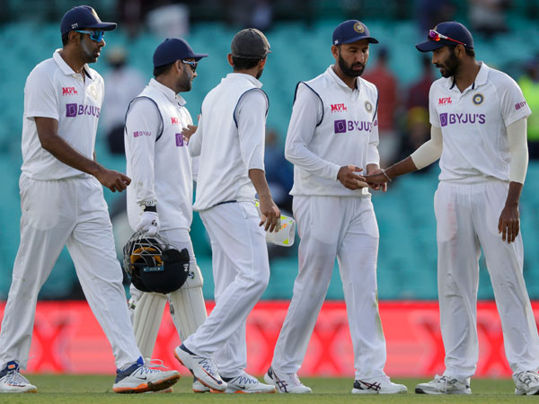 ఆసీస్ 166/2