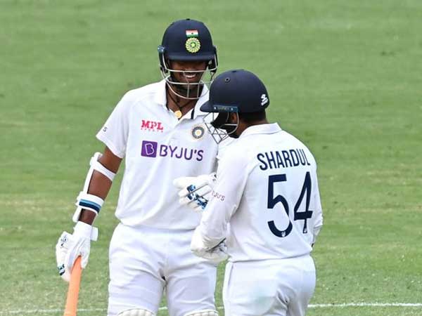 విజయానికి ఇంకా 3 పరుగులే