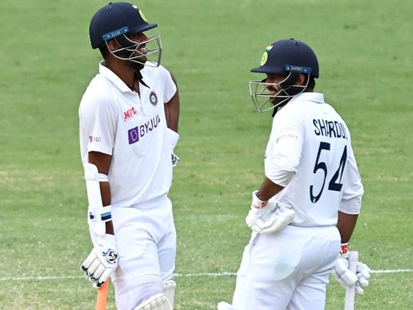 అసాధారణ పోరాటం..