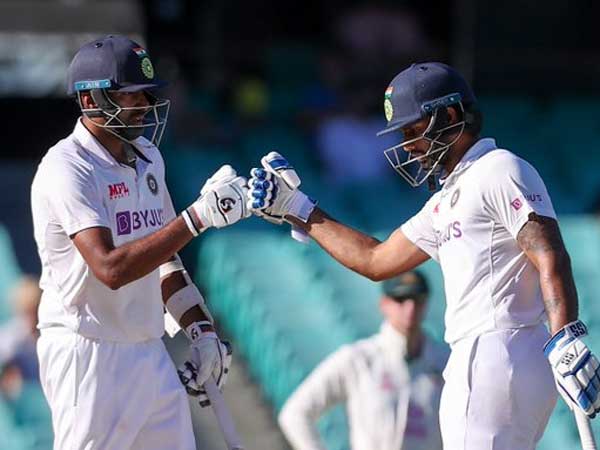 విహారీ-అశ్విన్ సూపరో సూపర్..