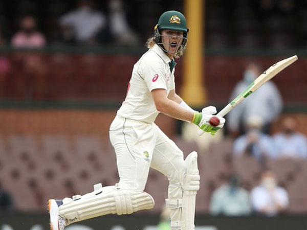 పకోస్కీ హాఫ్ సెంచ‌రీ