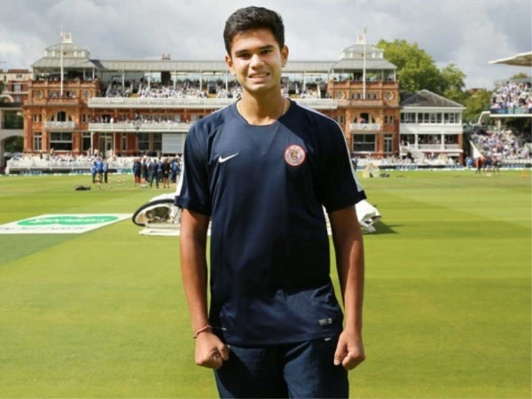 ఐదు సిక్సర్లు బాది: