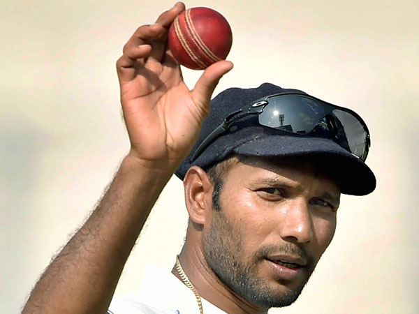  420 వికెట్లు..