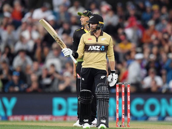 కివీస్ ఘ‌న విజ‌యం