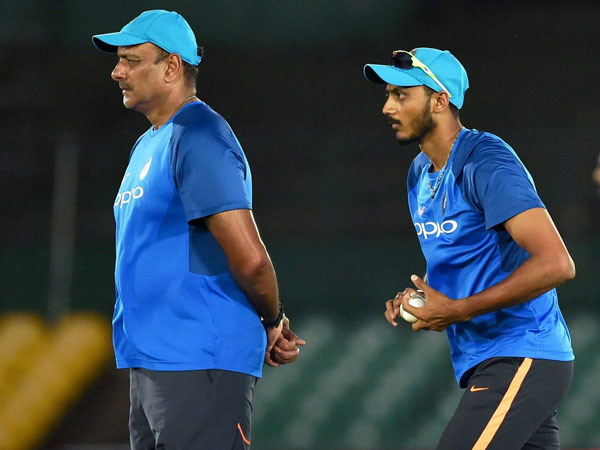 అక్షర్ పటేల్‌కు చాన్స్..