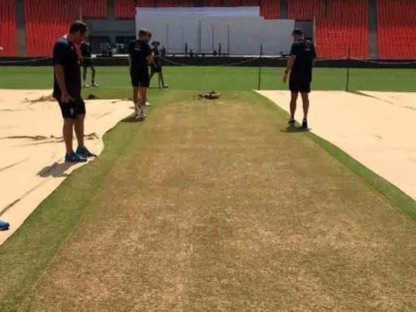 బ్యాటింగ్ పిచ్..