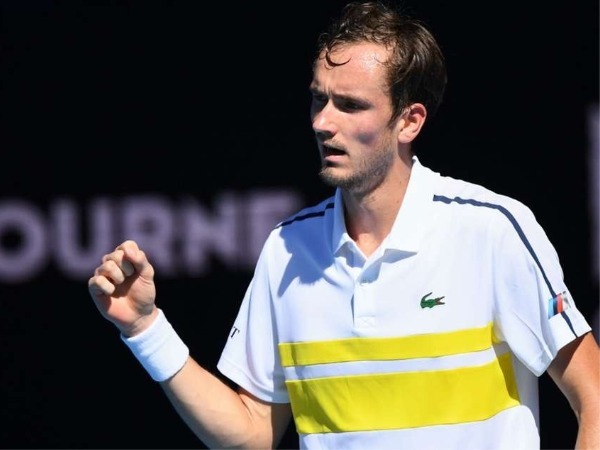 మెద్వెదేవ్ తేరుకున్నా..