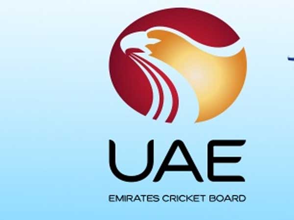 బాలీవుడ్ స్టార్ల ఆసక్తి