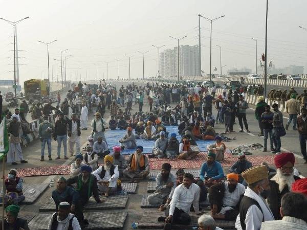 స్పందించిన అంతర్జాతీయ ప్రముఖులు: