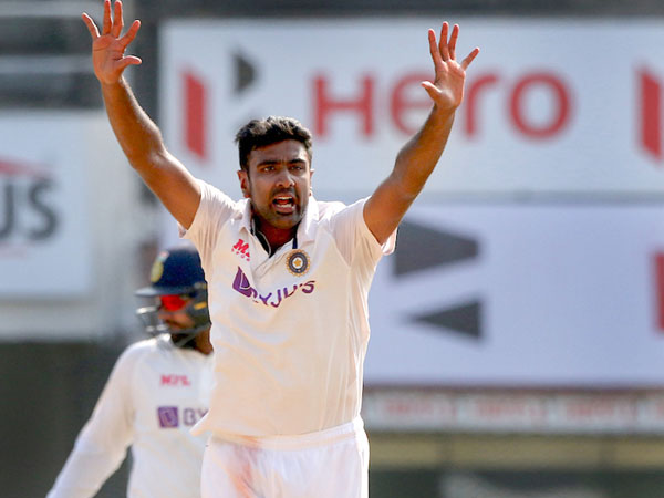 తొలి బంతికే వికెట్