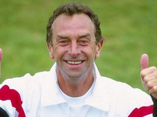 క్రికెట్‌లో రెడ్, ఎల్లో కార్డ్స్..