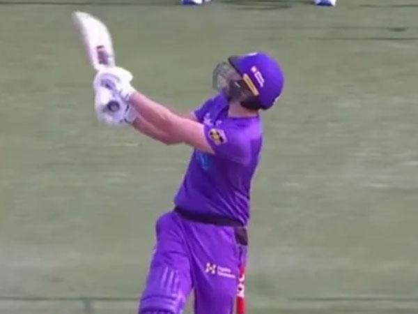 ఫేవరెట్లుగా హేల్స్, మలన్