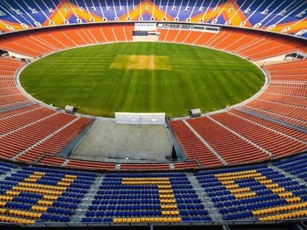 మొతెరా అద్భుతమైన స్టేడియం