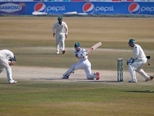 అలీకి 10 వికెట్లు