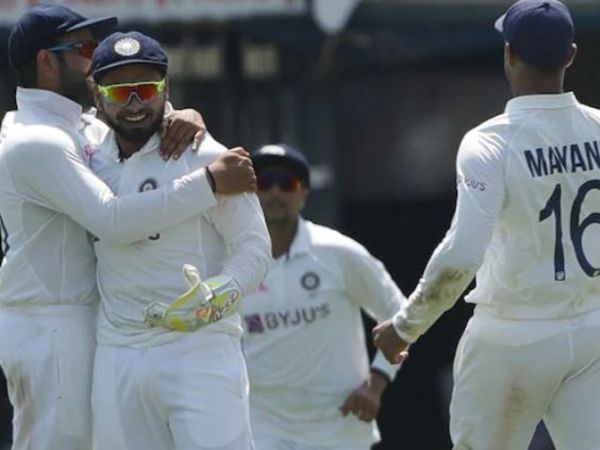 కష్టాల్లో ఇంగ్లండ్..