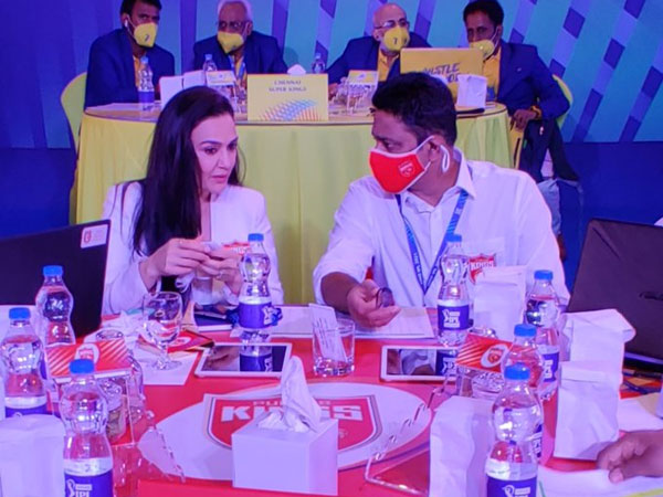 పంజాబ్ కొనుగోలు చేసిన ఆటగాళ్లు..