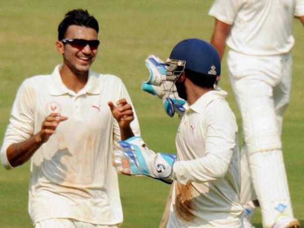 అక్షర్ వచ్చాడు..