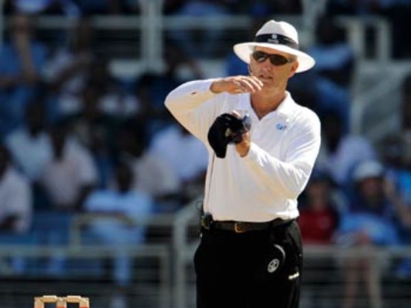 అంపైర్‌ కాల్ అంటే: