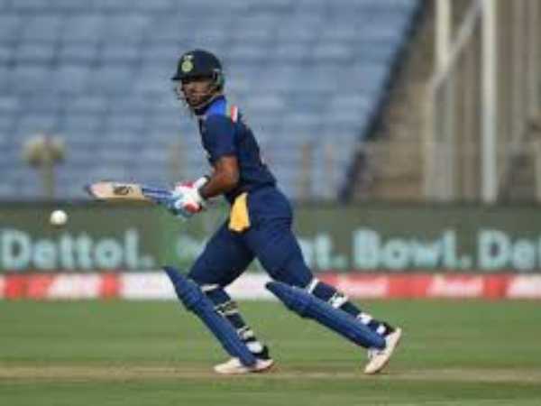 గర్జించిన గబ్బర్‌: