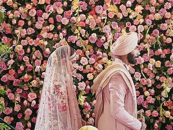 ప్రముఖులకు విందు..