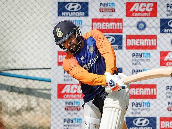 రాహుల్‌ స్థానంలో రోహిత్‌: