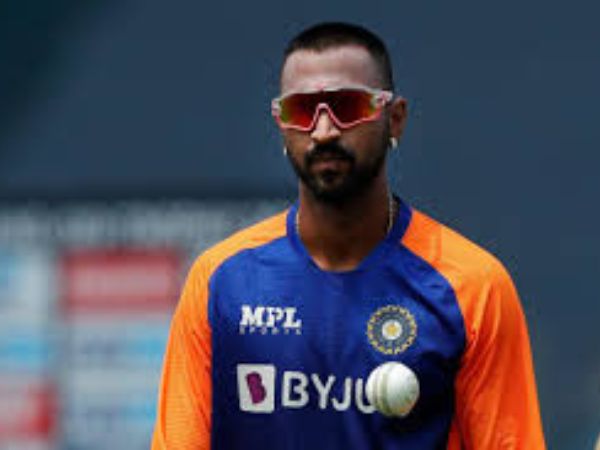 వేగంగా ఆడుతున్న కృనాల్‌: