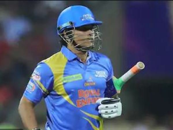  క్రికెట్ ఆడీ ఆడీ..