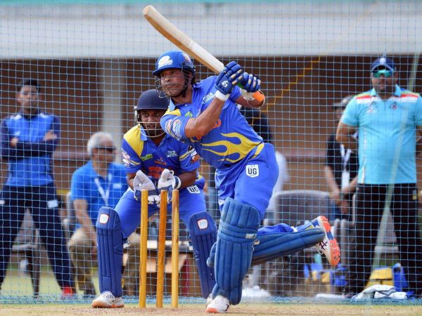 నువ్వు ఓ సింహం.. ఆయనో కొదమ సింహం..