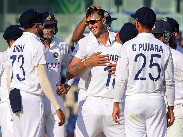 అక్షర్‌కు రెస్ట్ ఇవ్వాలి..