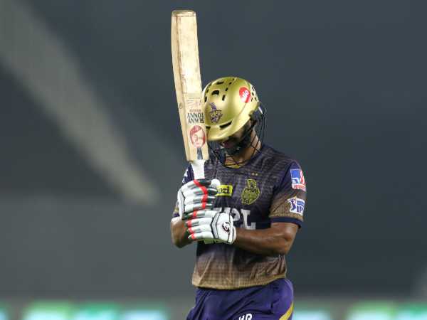  ఆదుకున్న త్రిపాఠి, మోర్గాన్..