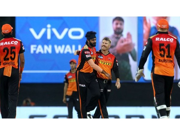 కట్టడి చేసిన సన్‌రైజర్స్..