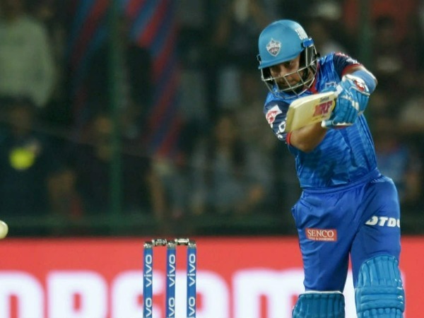 పృథ్వీ మెరుపులు: