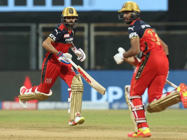  43 పరుగులకే 4 వికెట్లు: