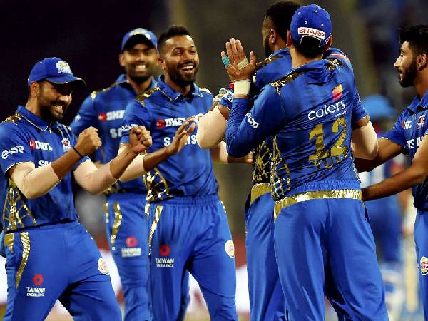 సూర్య, పొలార్డ్, పాండ్యా బ్రదర్స్..