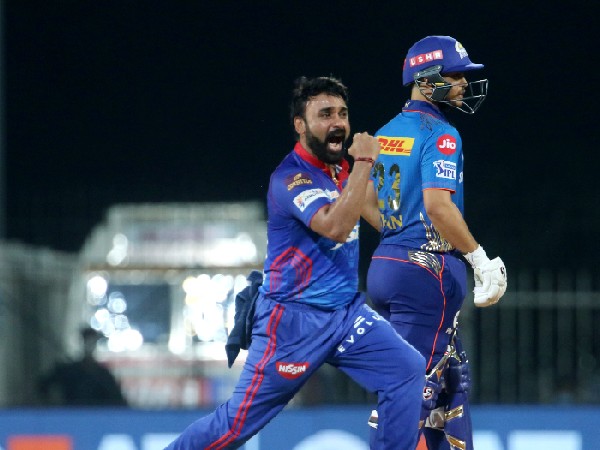 మిశ్రా మణికట్టు మాయాజాలం: