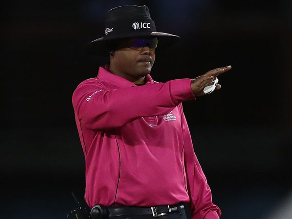 స్థానిక అంపైర్లు బ్యాకప్‌గా ఉన్నారు: