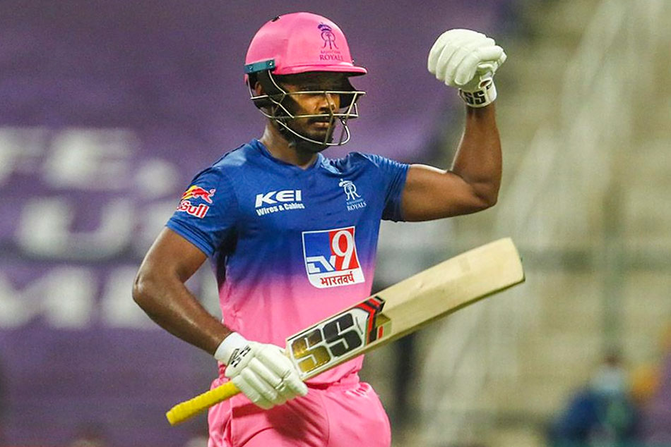 IPL 2021: Sunil Gavaskar comes down hard on Sanju Samson IPL 2021: Sunil Gavaskar comes down hard on Sanju Samson