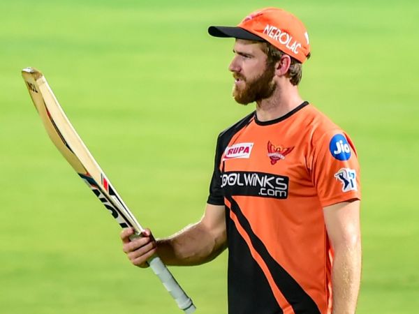 గాయంతో కేన్.. గాయంతో కేన్..