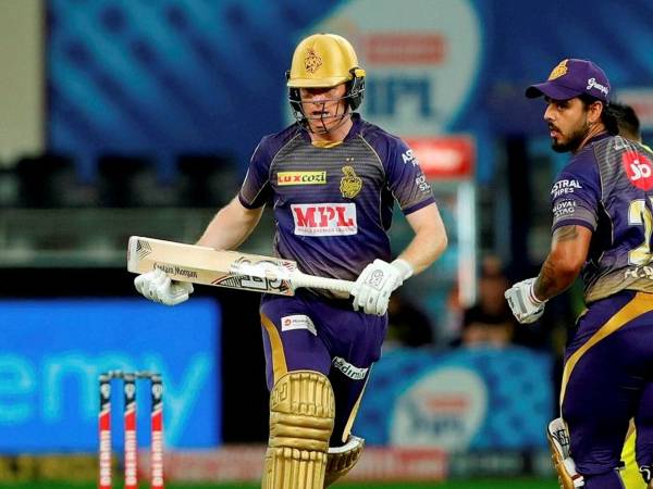 రెండో వికెట్కు ఏకంగా 93 పరుగులు: రెండో వికెట్కు ఏకంగా 93 పరుగులు: