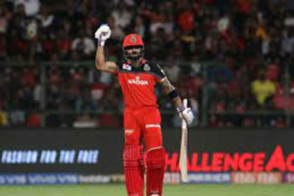 IPL 2021: Sunil Gavaskar wants Virat Kohli to stick to his strengths IPL 2021: Sunil Gavaskar wants Virat Kohli to stick to his strengths