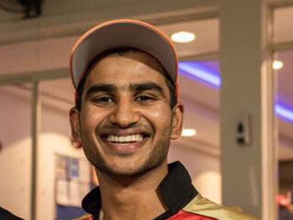 విరాట్ ఔట్