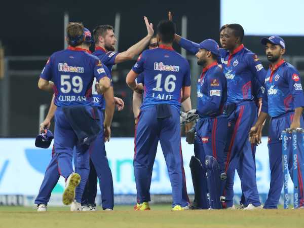  క్రిస్ వోక్స్ వీరవిహారం..