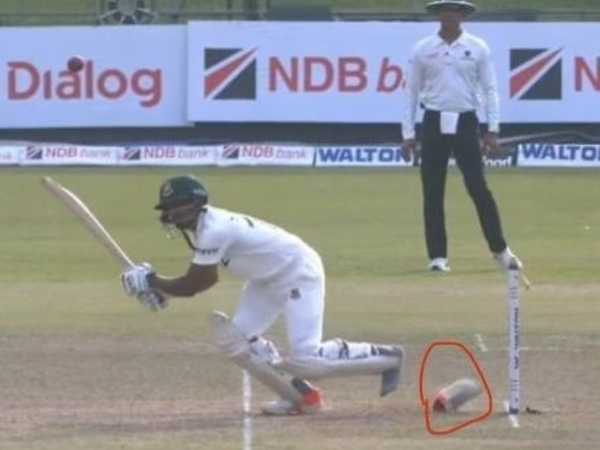 కాలి షూ ఓడిపోవడంతో: