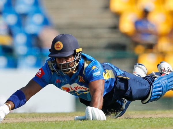  హసరంగ ఒక్కడే..