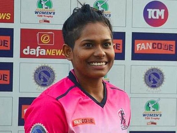 మగ పిల్లలతో కలిసి సాధన చేస్తుంటా