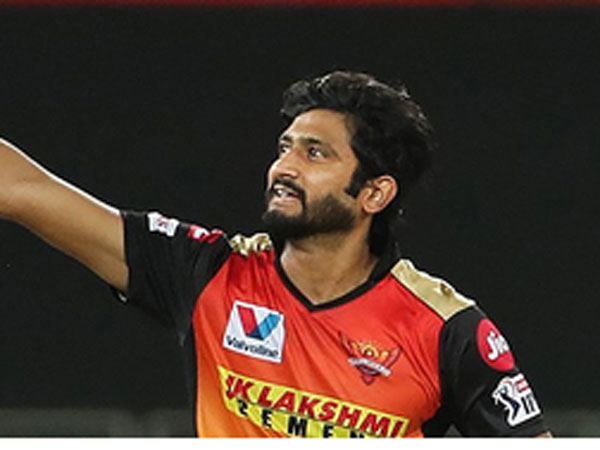 ఇంటికి వెళ్లిపోండని చెప్పాడు