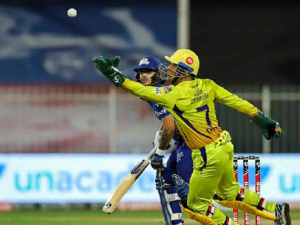 క్యాచ్‌లు నేలపాలు చేశాం...