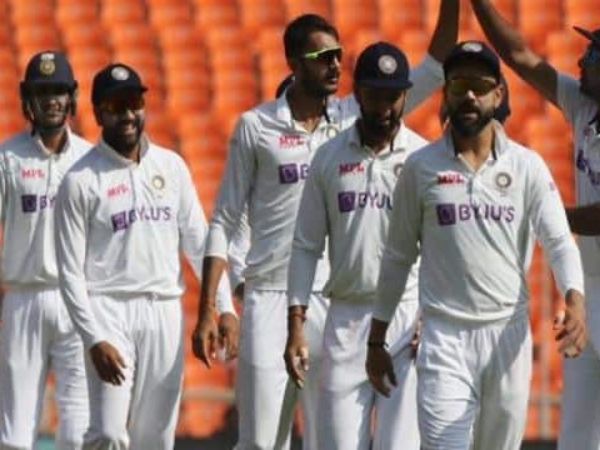 టీమిండియానే ఫేవరెట్: